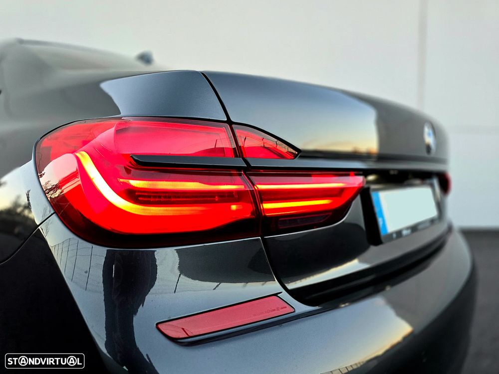 BMW 740 Le xDrive iPerformance Pack M - 12