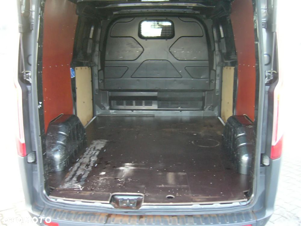 Ford Transit Custom L1H1 2,0 Tdci 130Ps EURO6 - 7