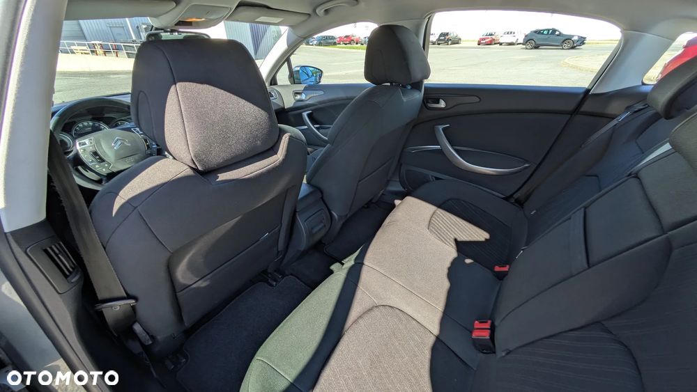 Citroën C5 2.0 HDi Confort - 29