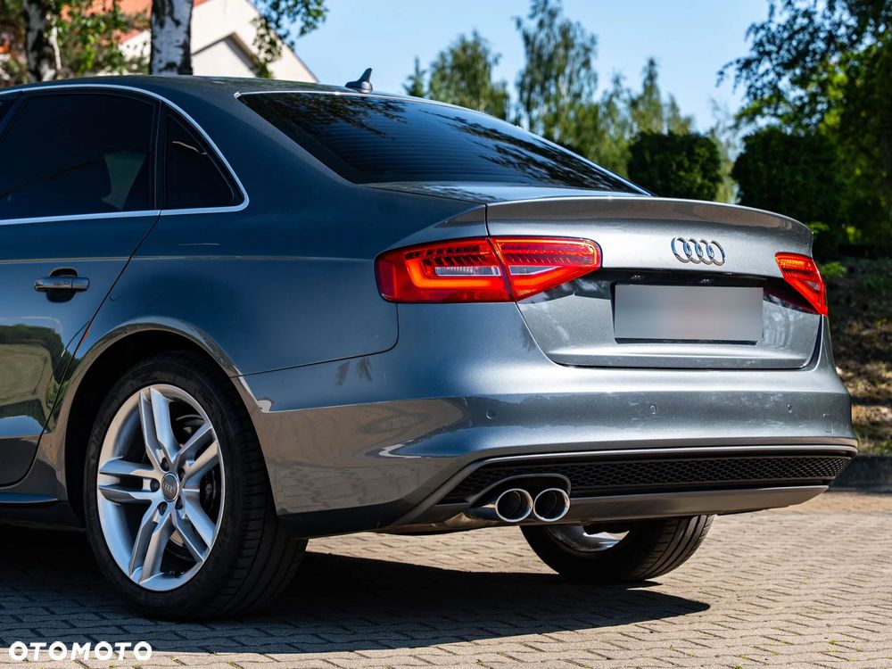 Audi A4 Limousine - 7