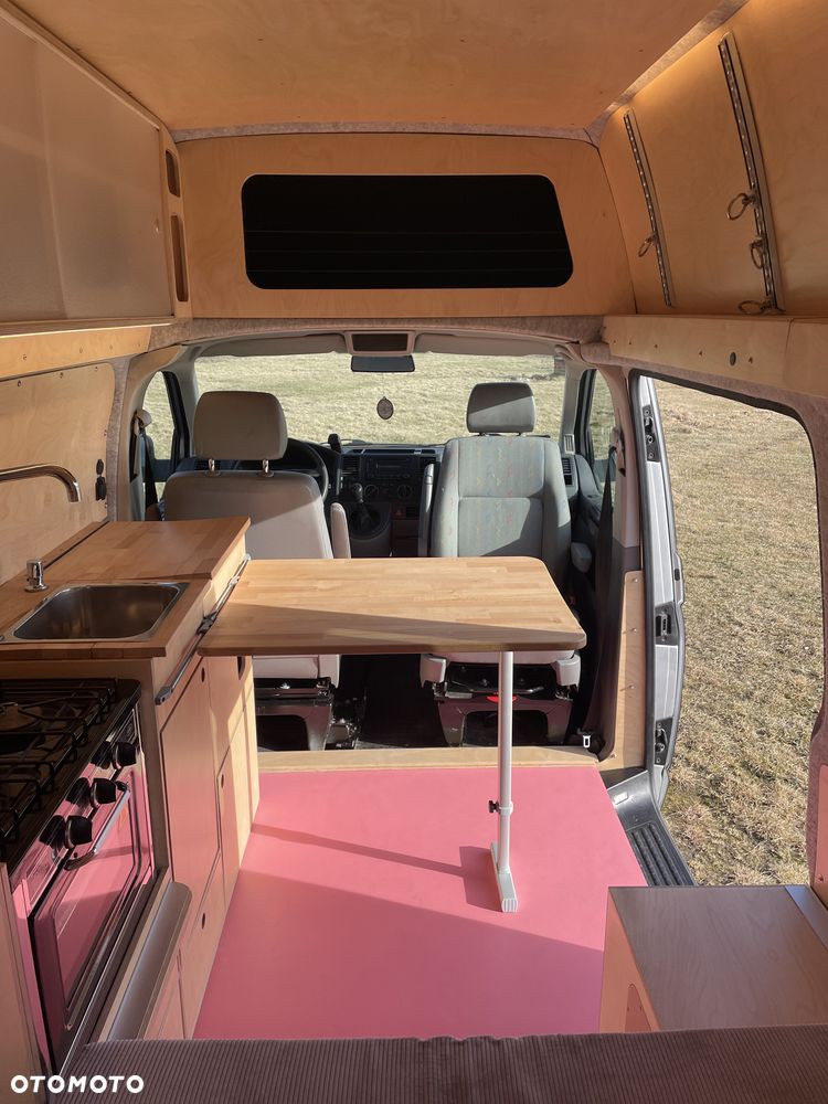 Volkswagen Transporter - 3