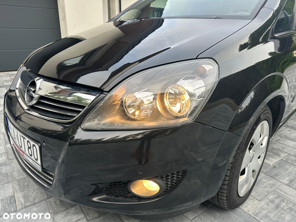 Opel Zafira 1.8 Cosmo - 3