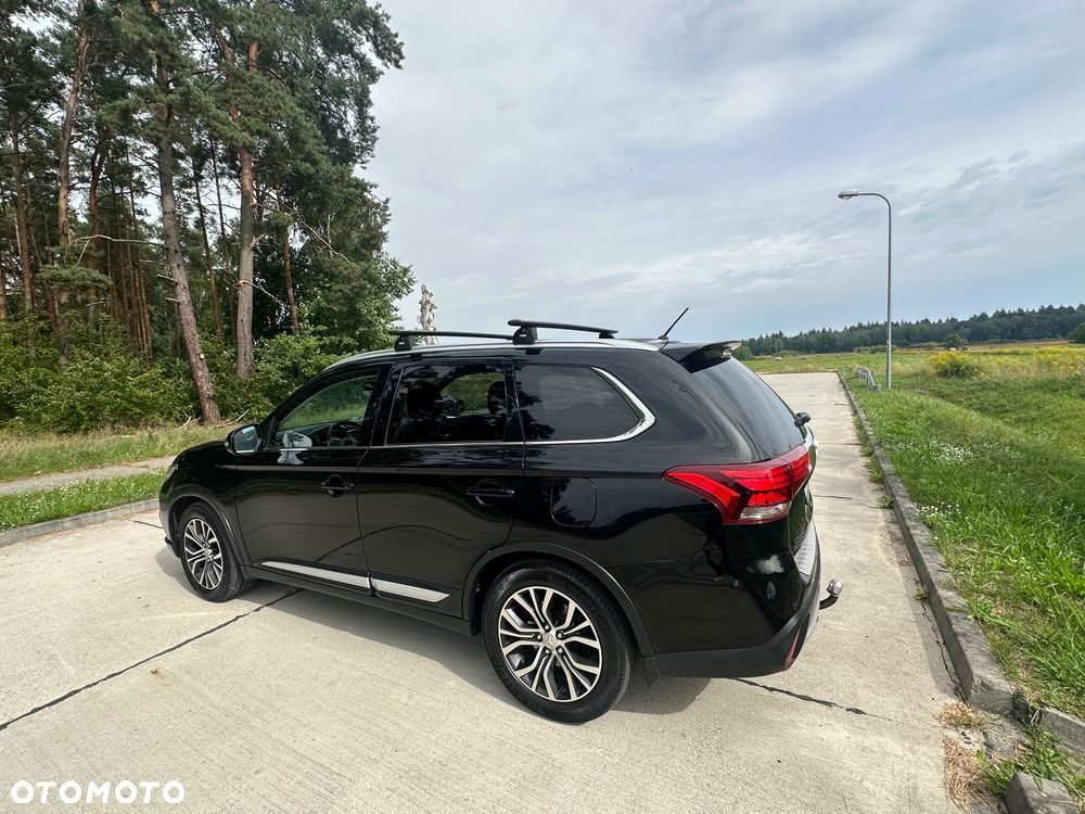 Mitsubishi Outlander 2.0 Instyle Navi 4WD CVT - 5