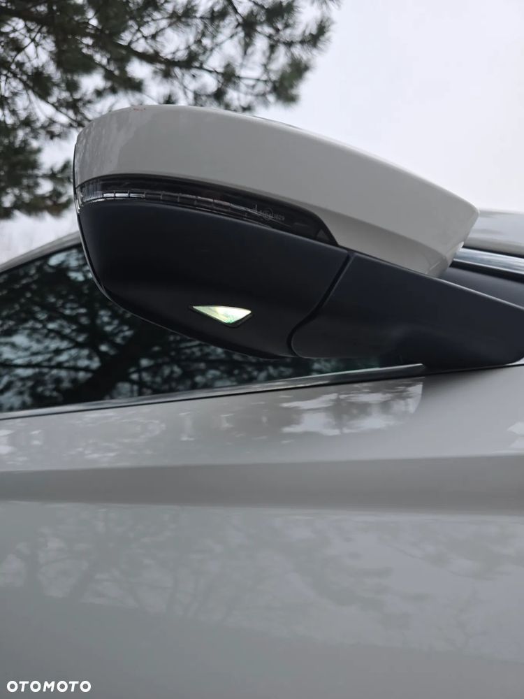 Skoda Karoq 1.5 TSI ACT 4x2 Style DSG - 36