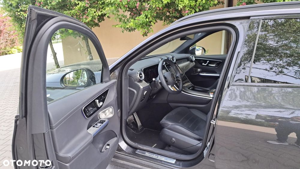 Mercedes-Benz GLC 220 d mHEV 4-Matic AMG Line - 4