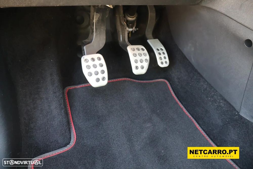 Peugeot 2008 PureTech 130 GT Pack - 7