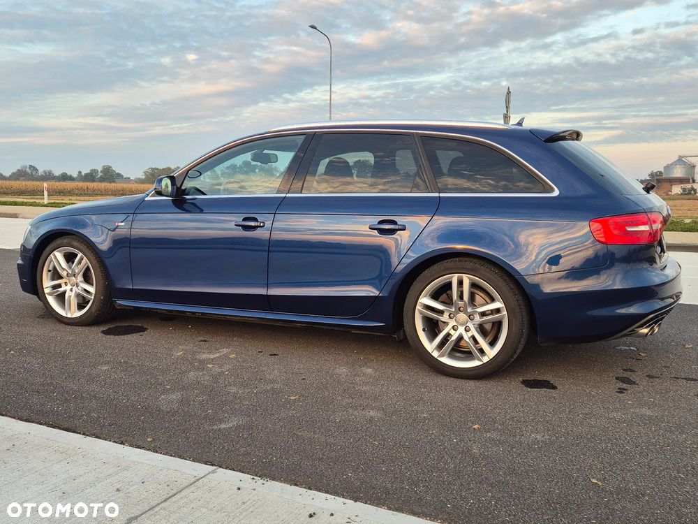 Audi A4 Avant 2.0 TDI DPF clean diesel quattro S line Sportpaket - 6