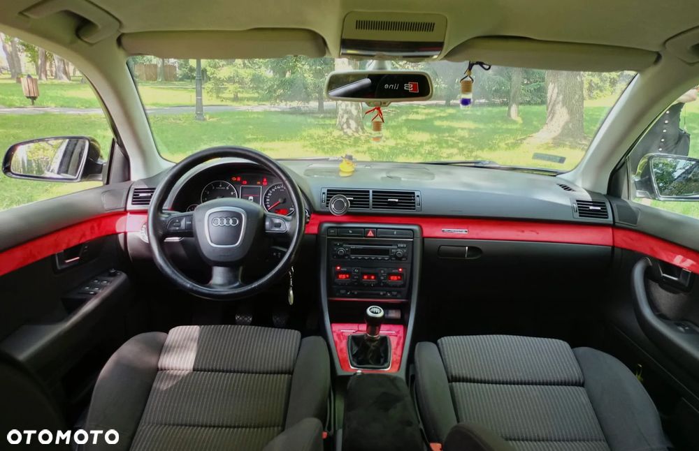 Audi A4 Limousine 2.0 T FSI quattro - 8