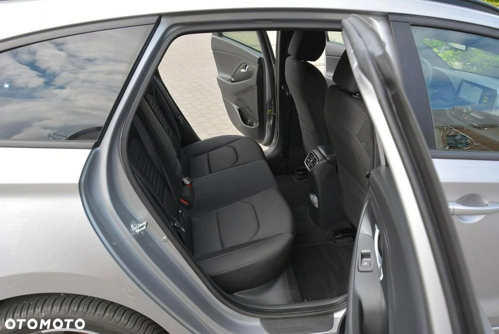 Hyundai i30 1.5 T-GDI 48V-Hybrid DCT Advantage - 14