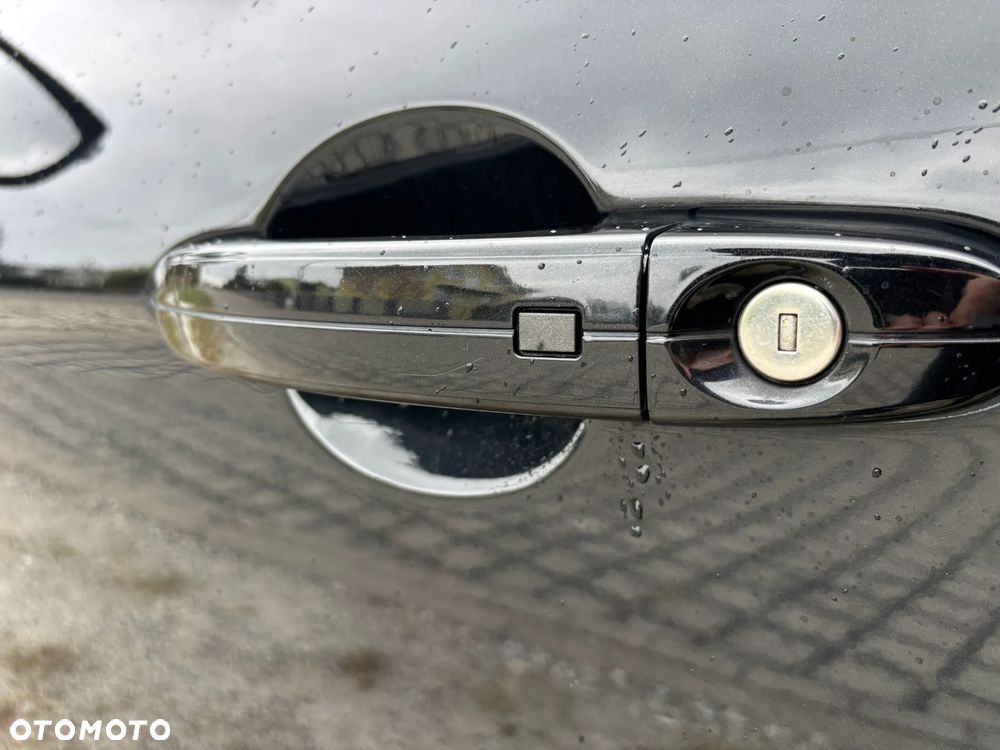 Ford Galaxy 2.0 TDCi Titanium - 29