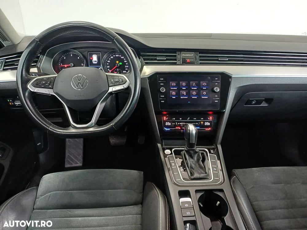 Volkswagen Passat 2.0 TDI SCR DSG Elegance - 8