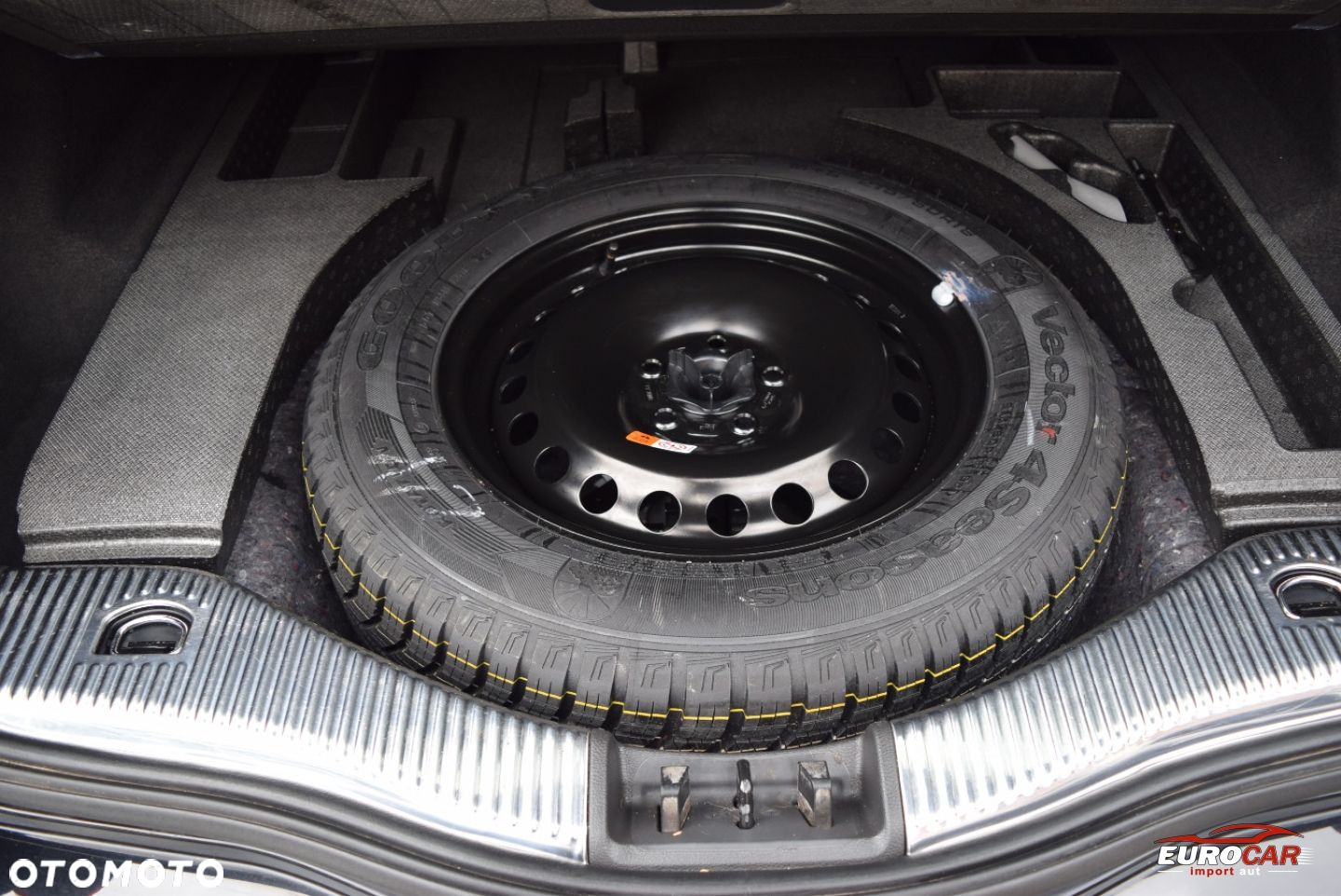 Ford Mondeo - 34