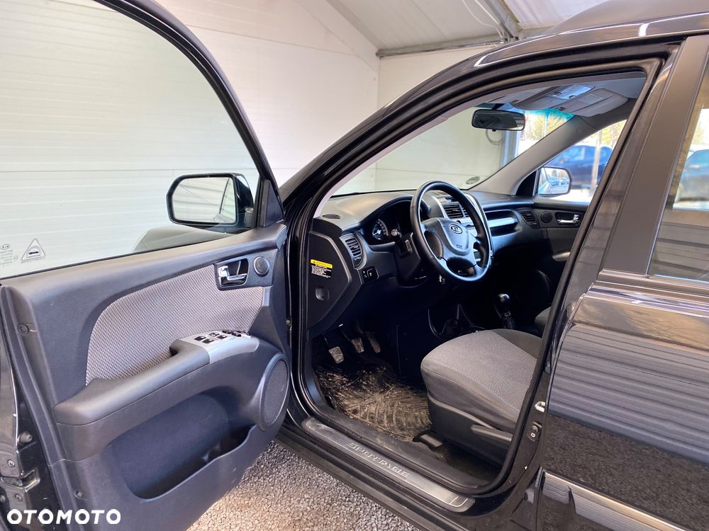 Kia Sportage 2.0 Tour 2WD - 9
