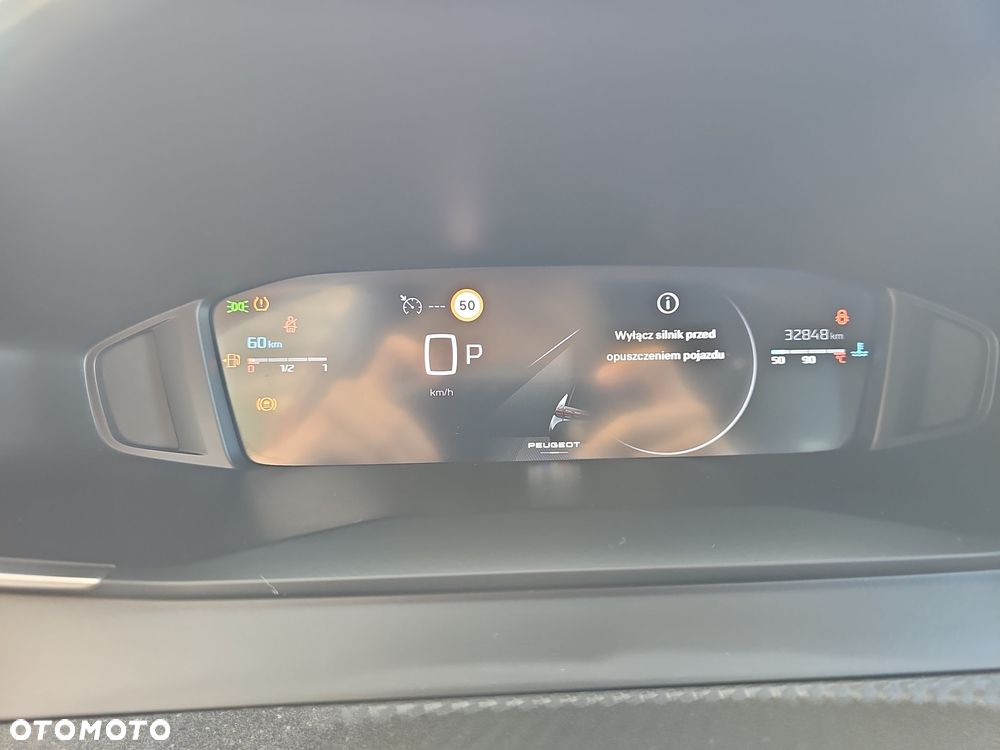 Peugeot 2008 PureTech 130 Allure S&S EAT8 - 17