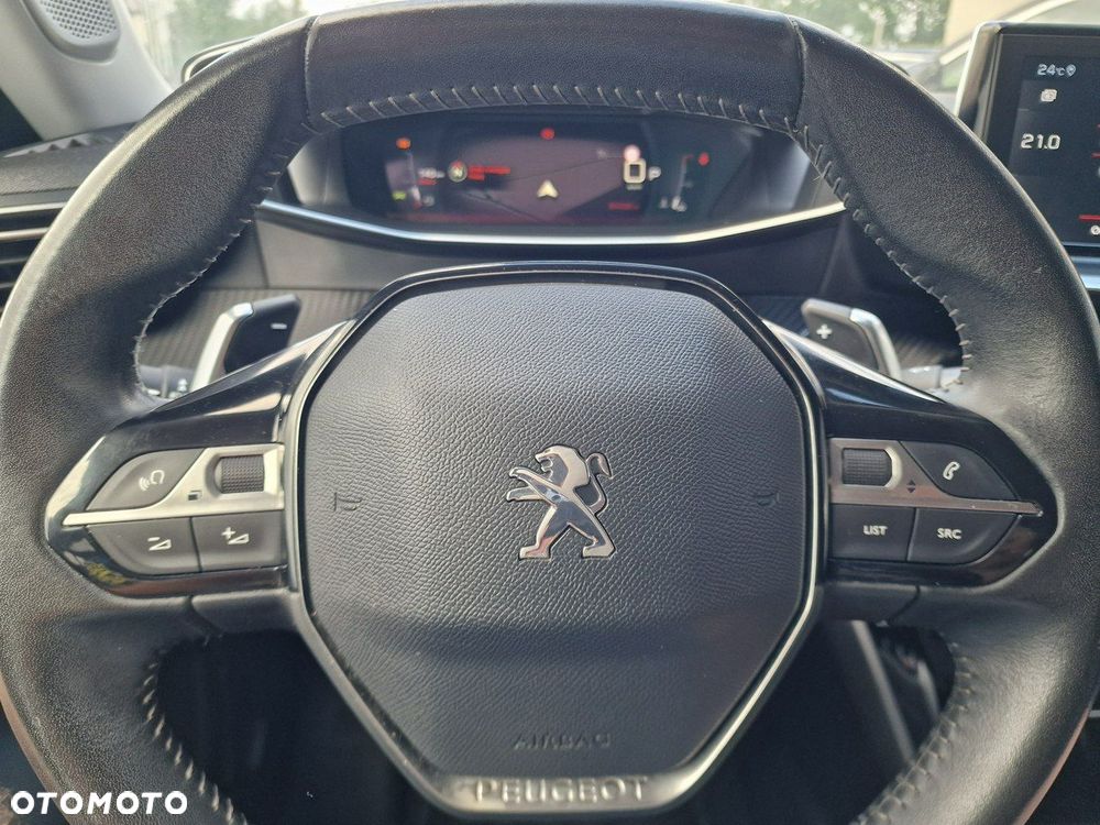 Peugeot 2008 1.2 PureTech Allure Pack S&S EAT8 - 33