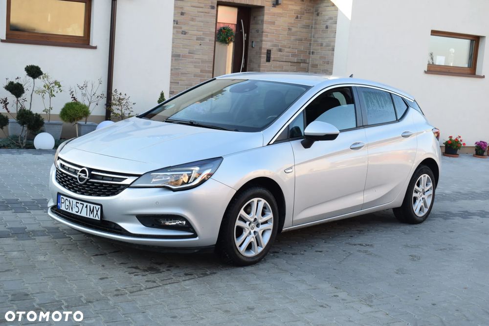 Opel Astra 1.6 CDTI DPF ecoFLEX Start/Stop Exklusiv - 1