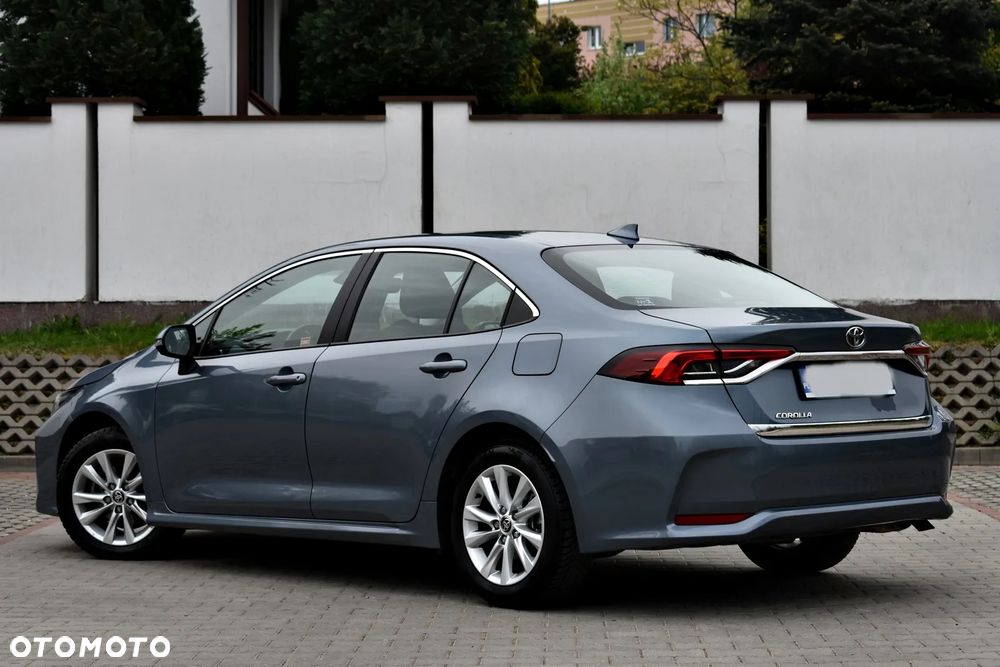 Toyota Corolla - 17
