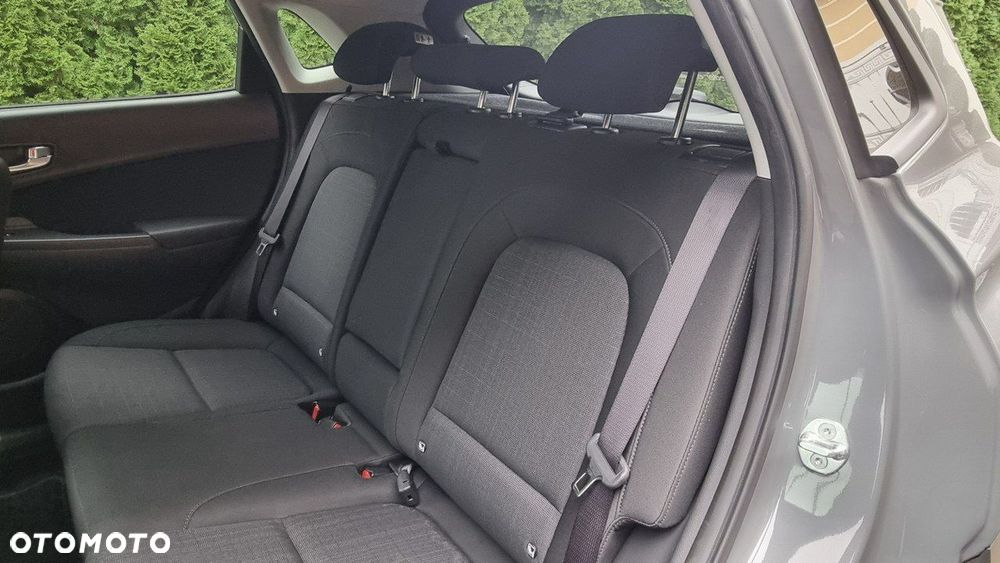Hyundai Kona - 23