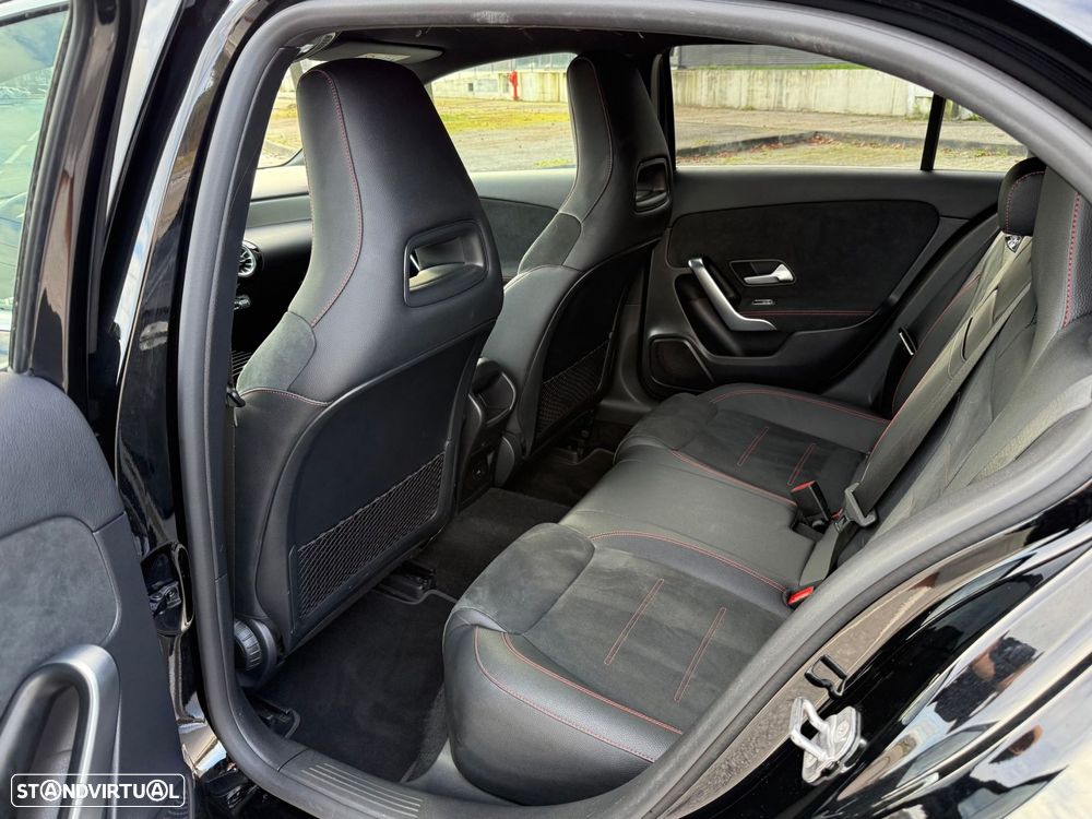 Mercedes-Benz A 250 e AMG Line - 21