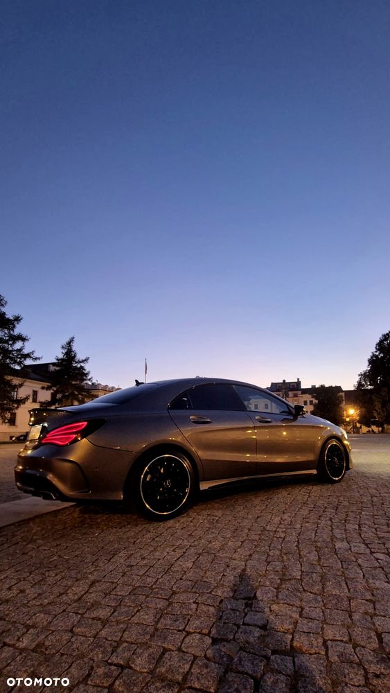 Mercedes-Benz CLA - 2