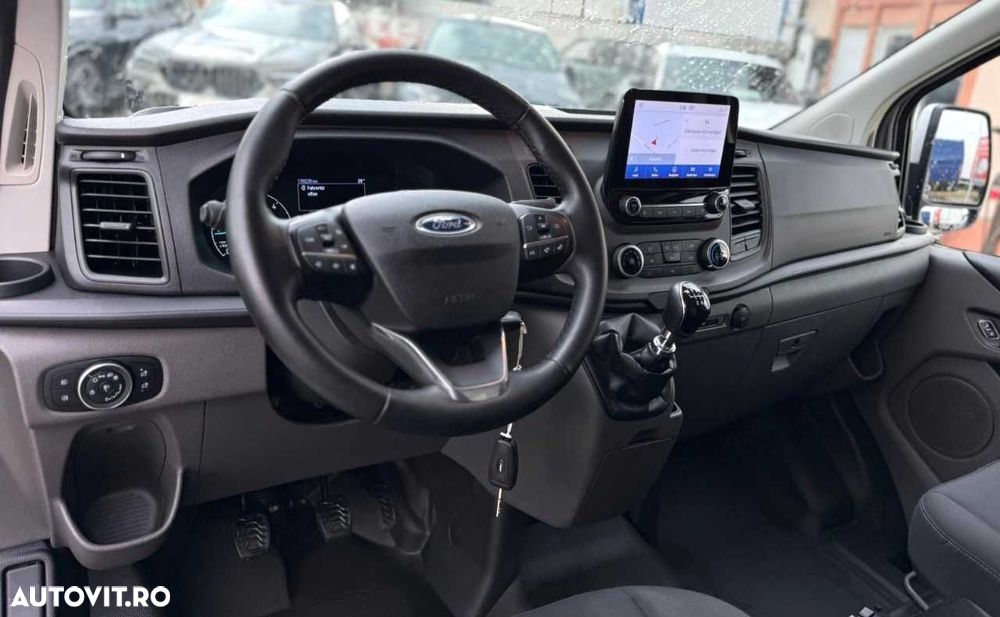 Ford TRANSIT CUSTOM - 21