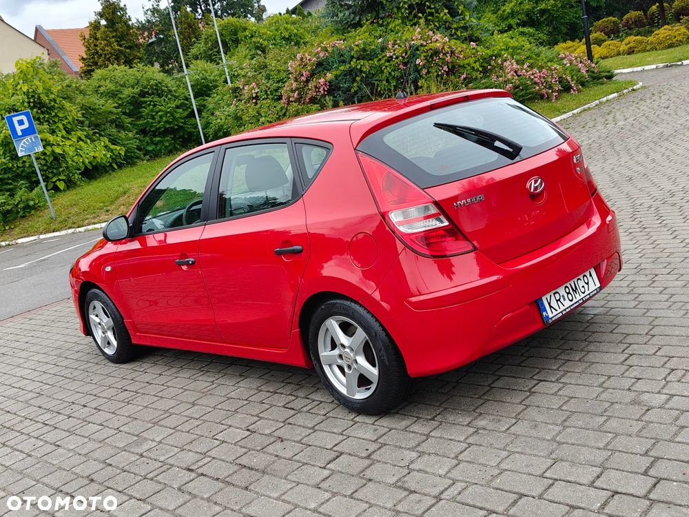 Hyundai i30 1.4 Blue Comfort - 14