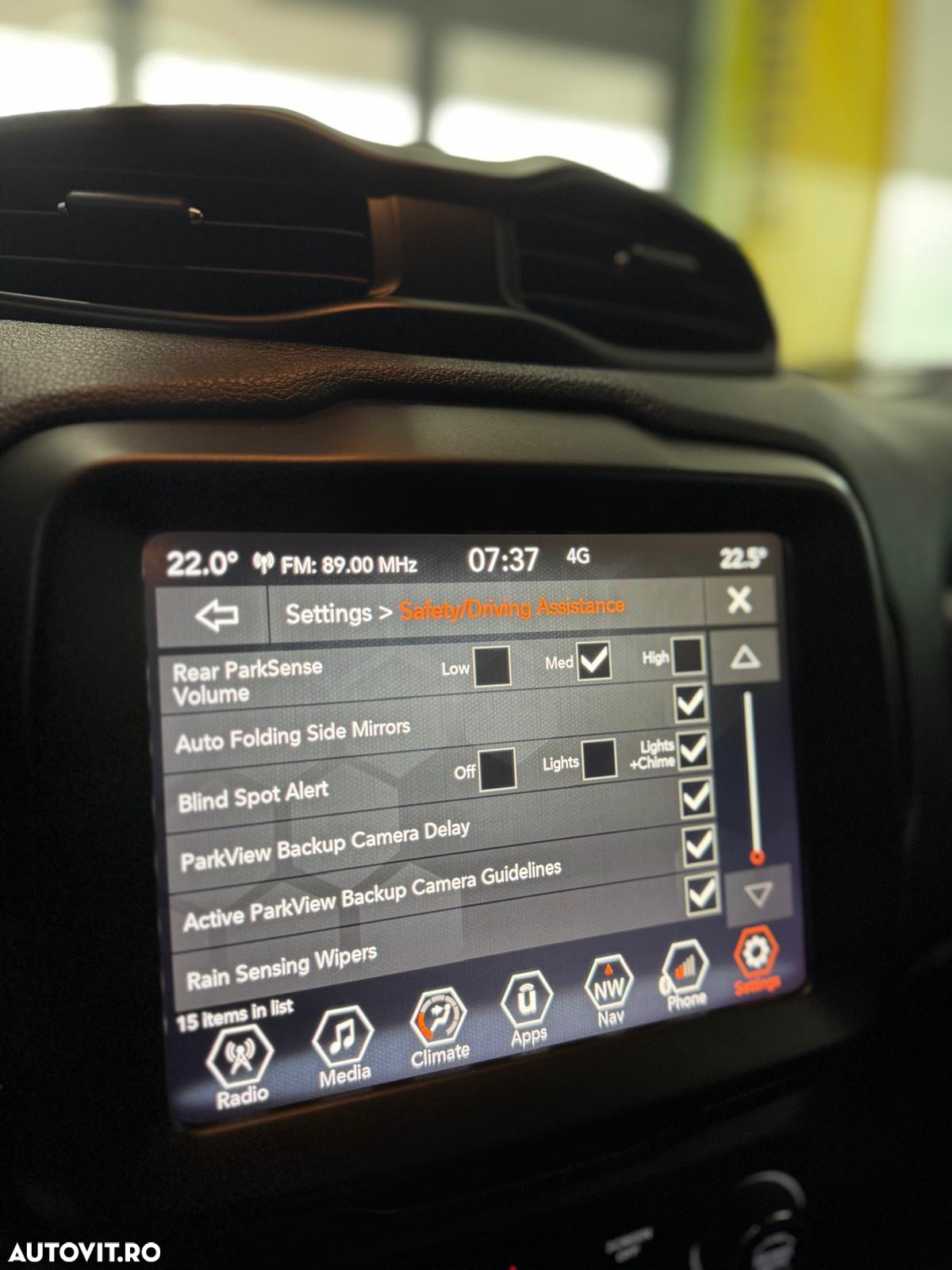 Jeep Renegade 1.3 T-GDI 4xe PLUG-IN Hybrid Automatik S - 30