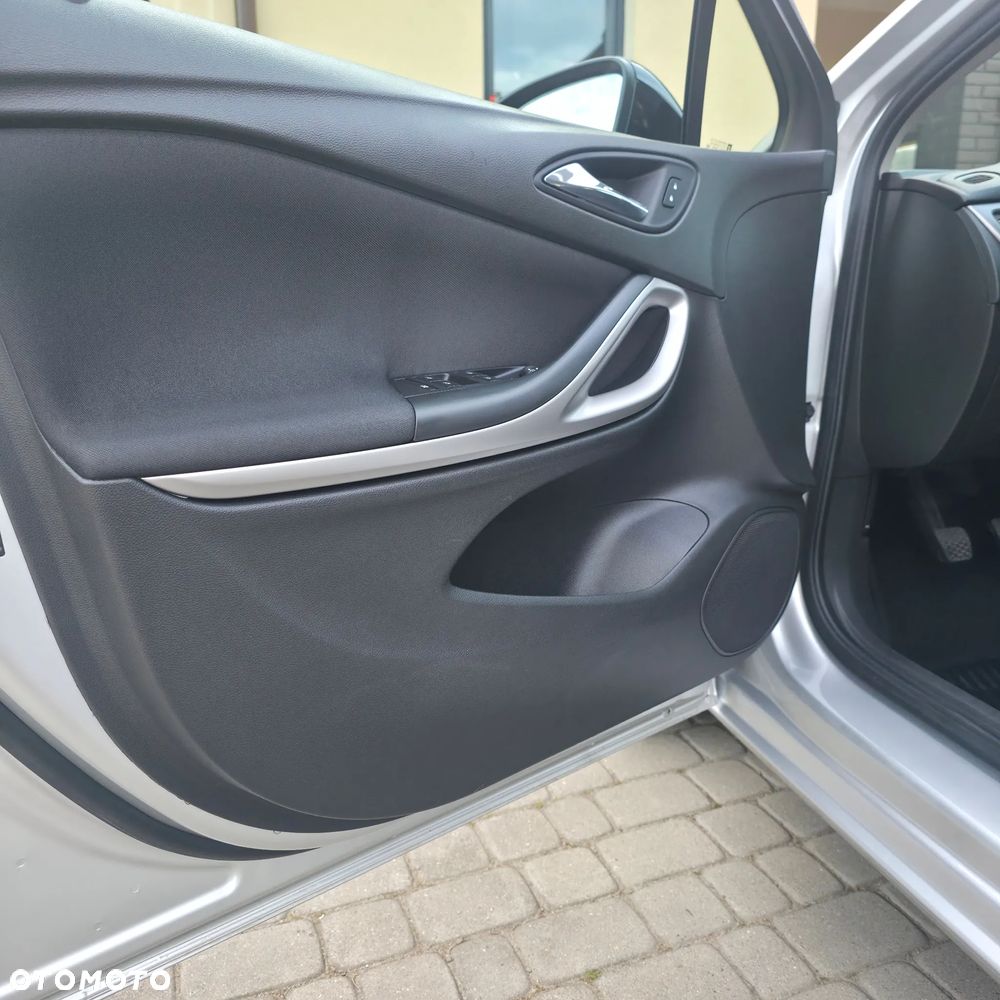 Opel Astra - 17