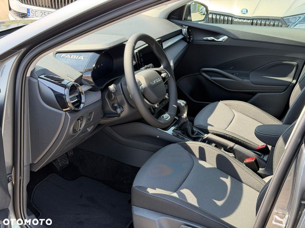 Skoda Fabia 1.0 TSI Drive DSG - 11