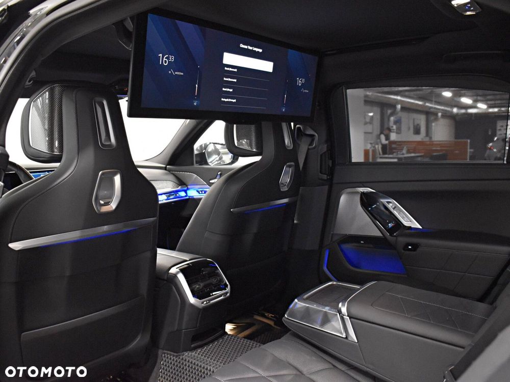 BMW Seria 7 - 12