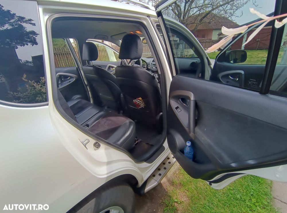 Toyota RAV4 2.2 D-CAT 4x4 Travel - 6