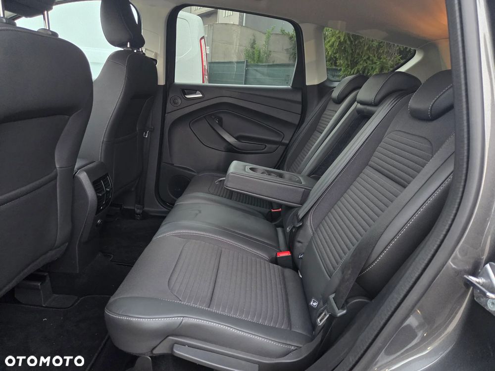 Ford Kuga 2.0 TDCi FWD Titanium - 21