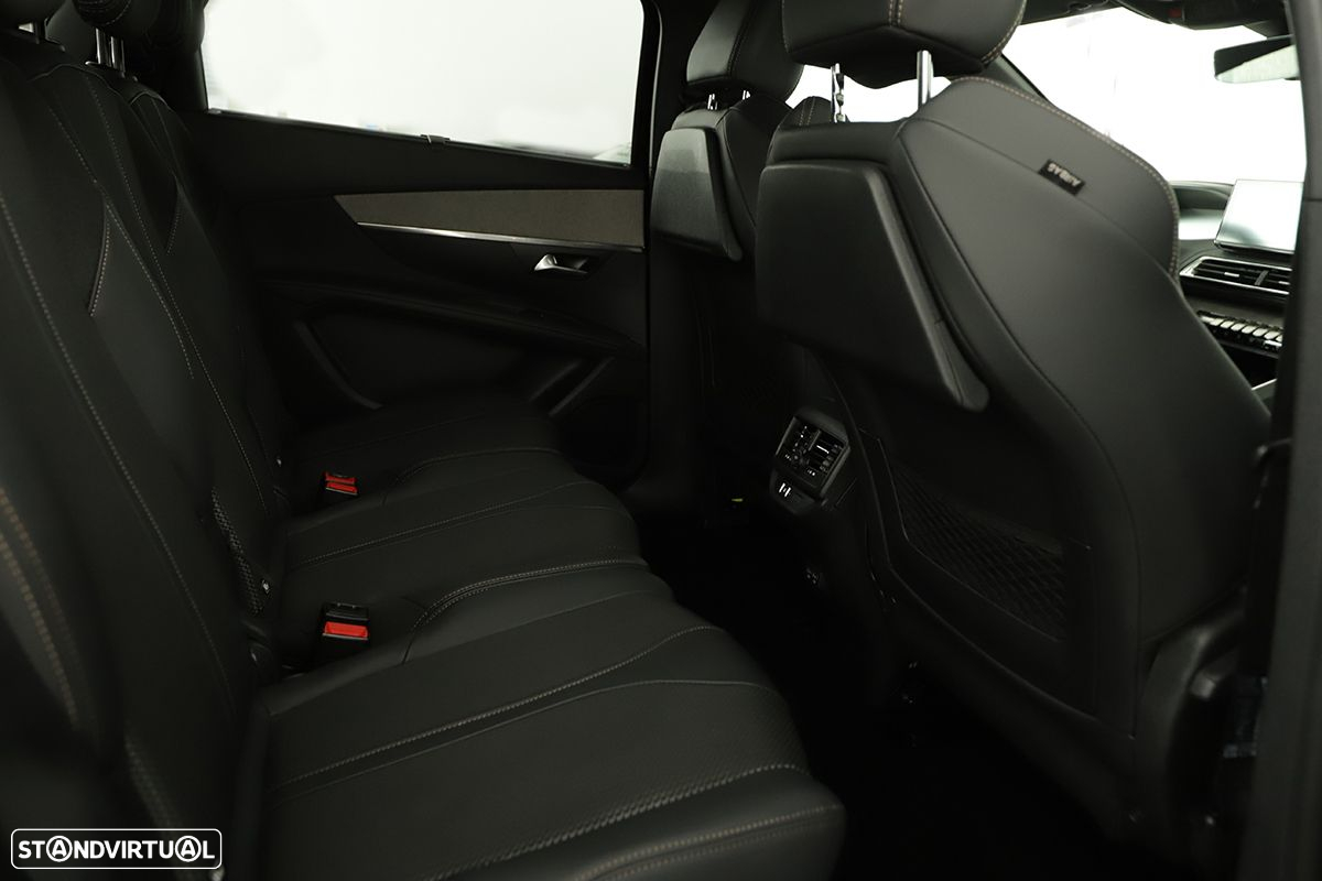 Peugeot 5008 1.2 PureTech GT EAT8 - 22