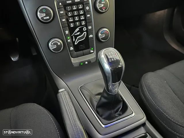 Volvo V40 2.0 D2 Momentum - 13