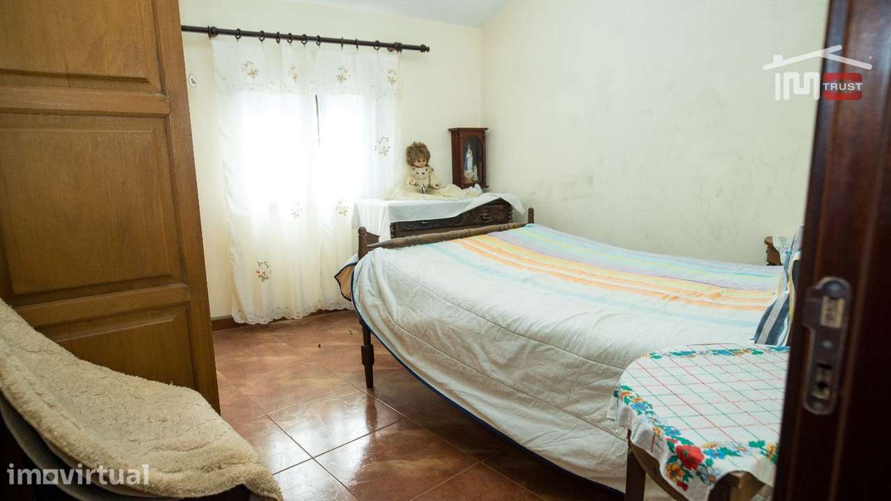 Moradia geminada, para venda, Castro Daire - Castro Daire - Grande imagem: 4/19