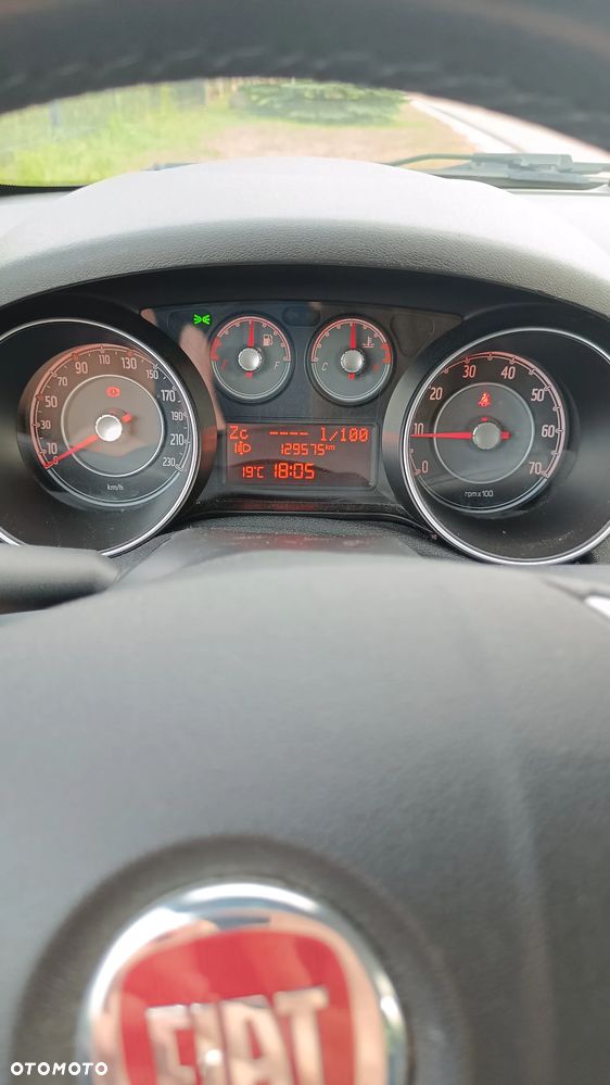 Fiat Punto 1.4 Easy S&S - 9