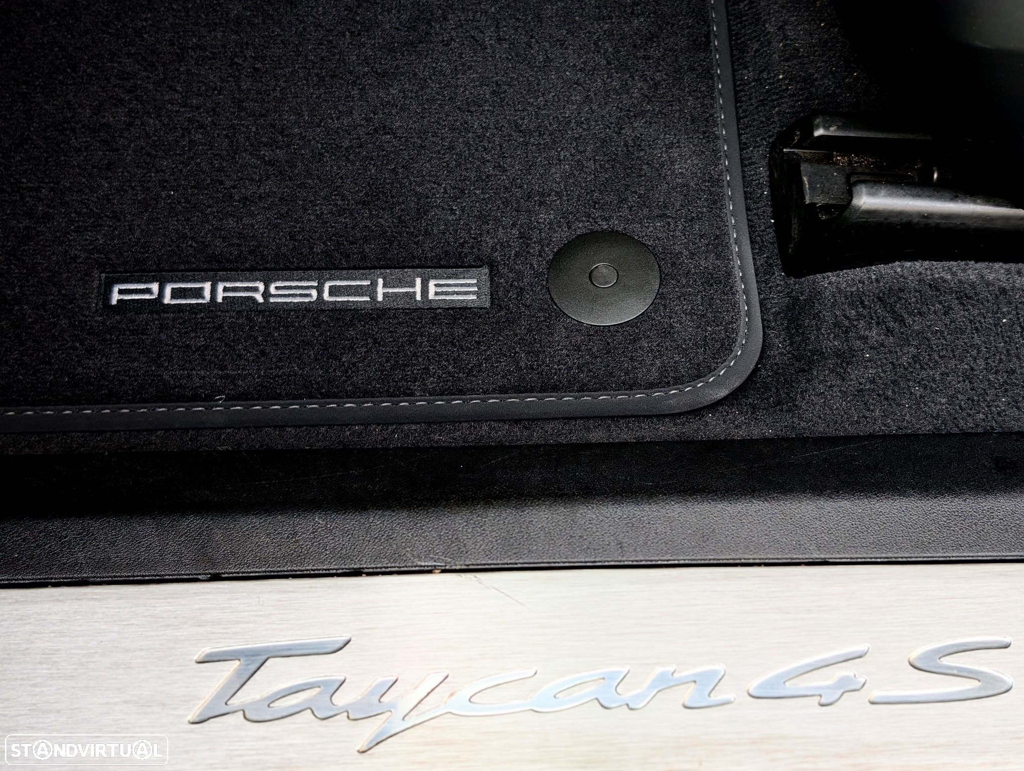 Porsche Taycan 4S Bateria Performance Plus - 18