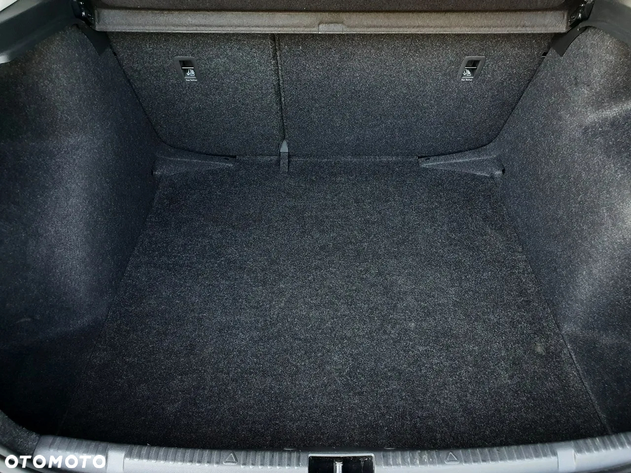 Skoda RAPID 1.0 TSI Ambition - 13