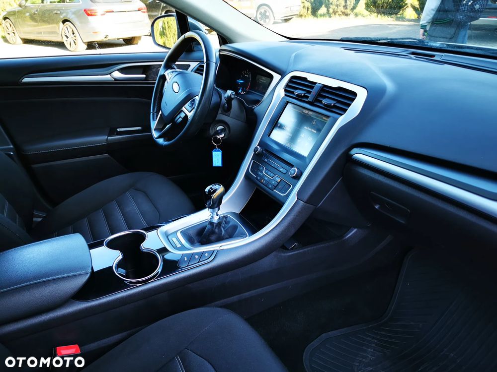 Ford Mondeo 2.0 TDCi STart-Stopp Titanium - 10