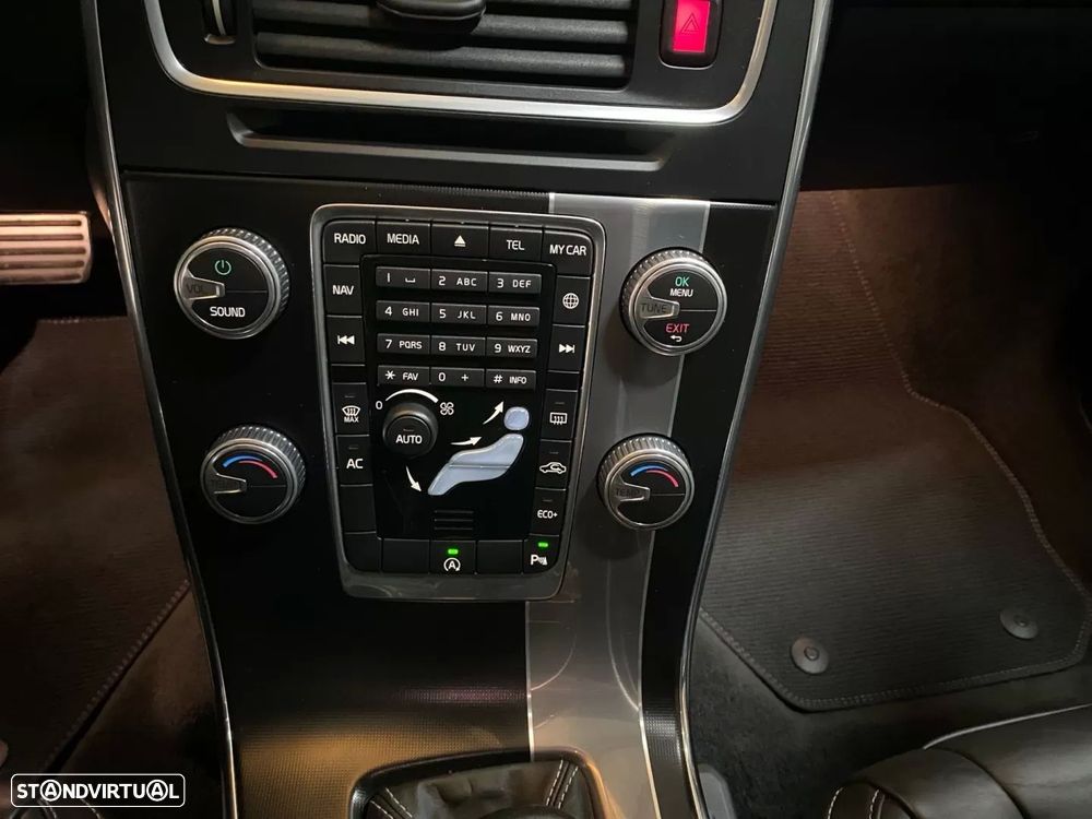 Volvo V60 2.0 D4 R-Design Geartronic - 13