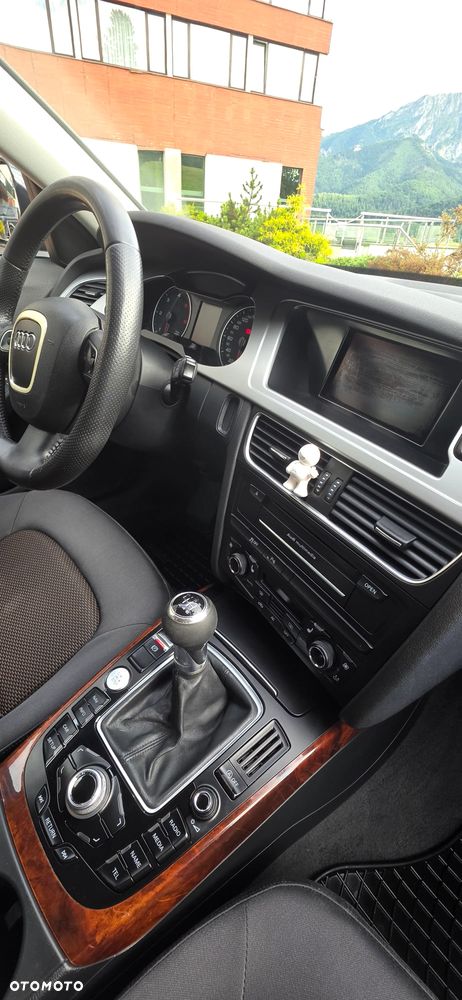 Audi A4 Allroad 2.0 TDI Quattro - 9