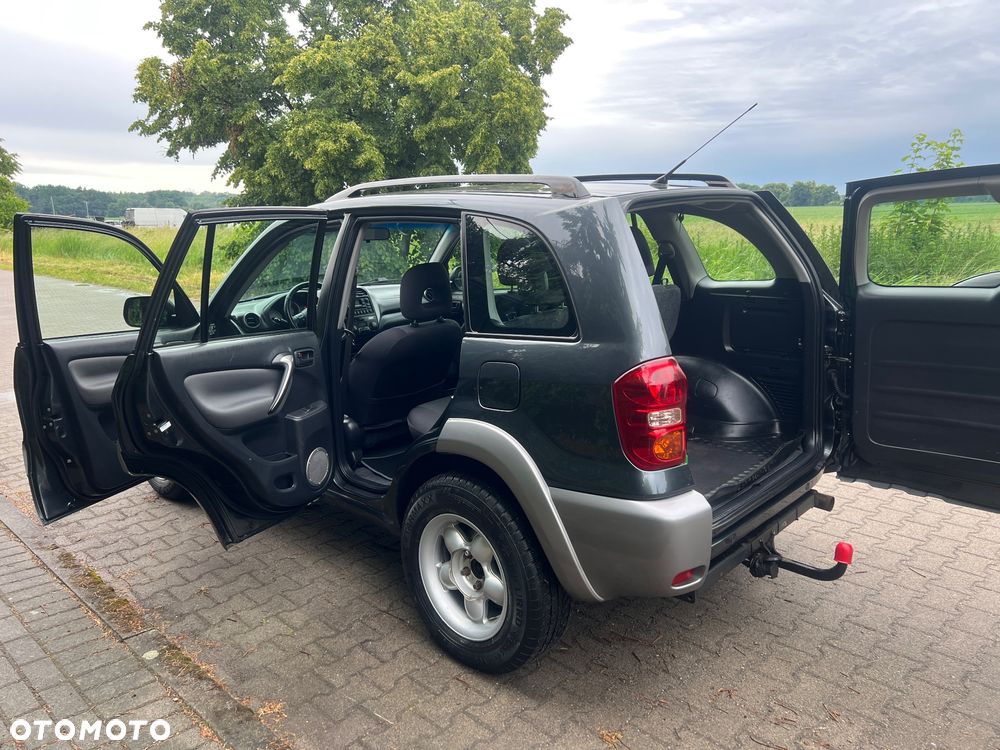 Toyota RAV4 - 21