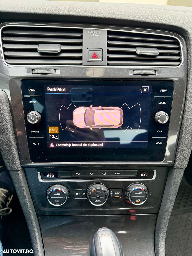 Volkswagen Golf 1.6 TDI DSG Comfortline - 16