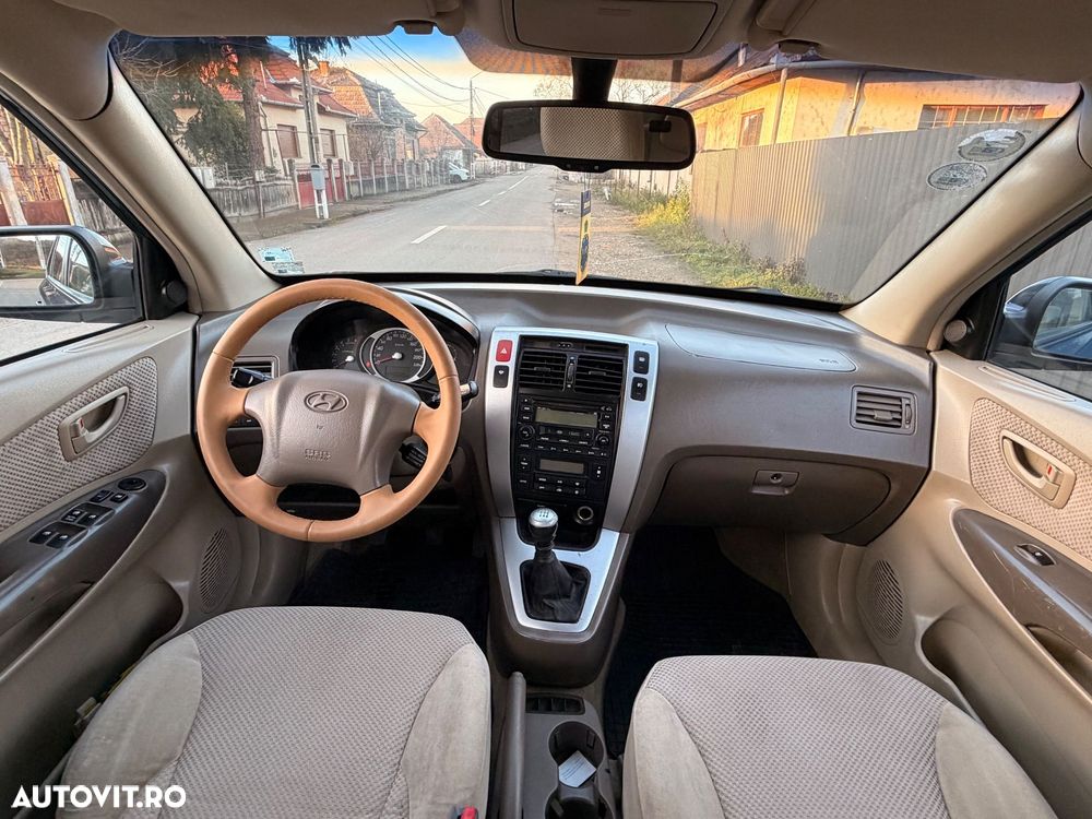 Hyundai Tucson 2.0 CRDI VGT 4WD - 8