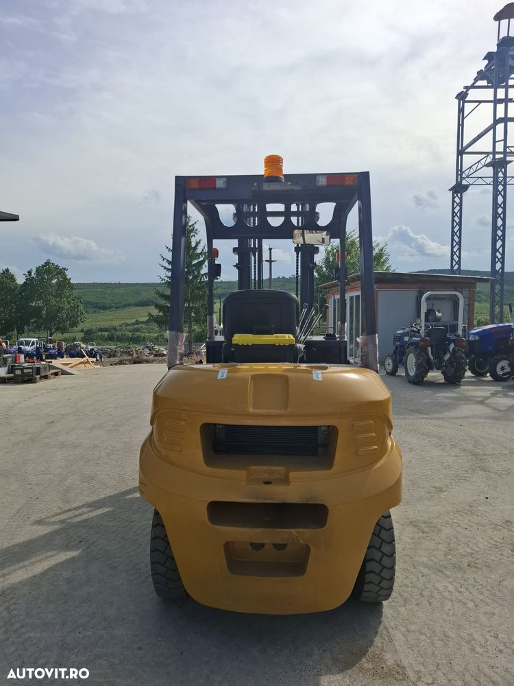 Altul CPCD30 Diesel Stivuitor HOLT - 6
