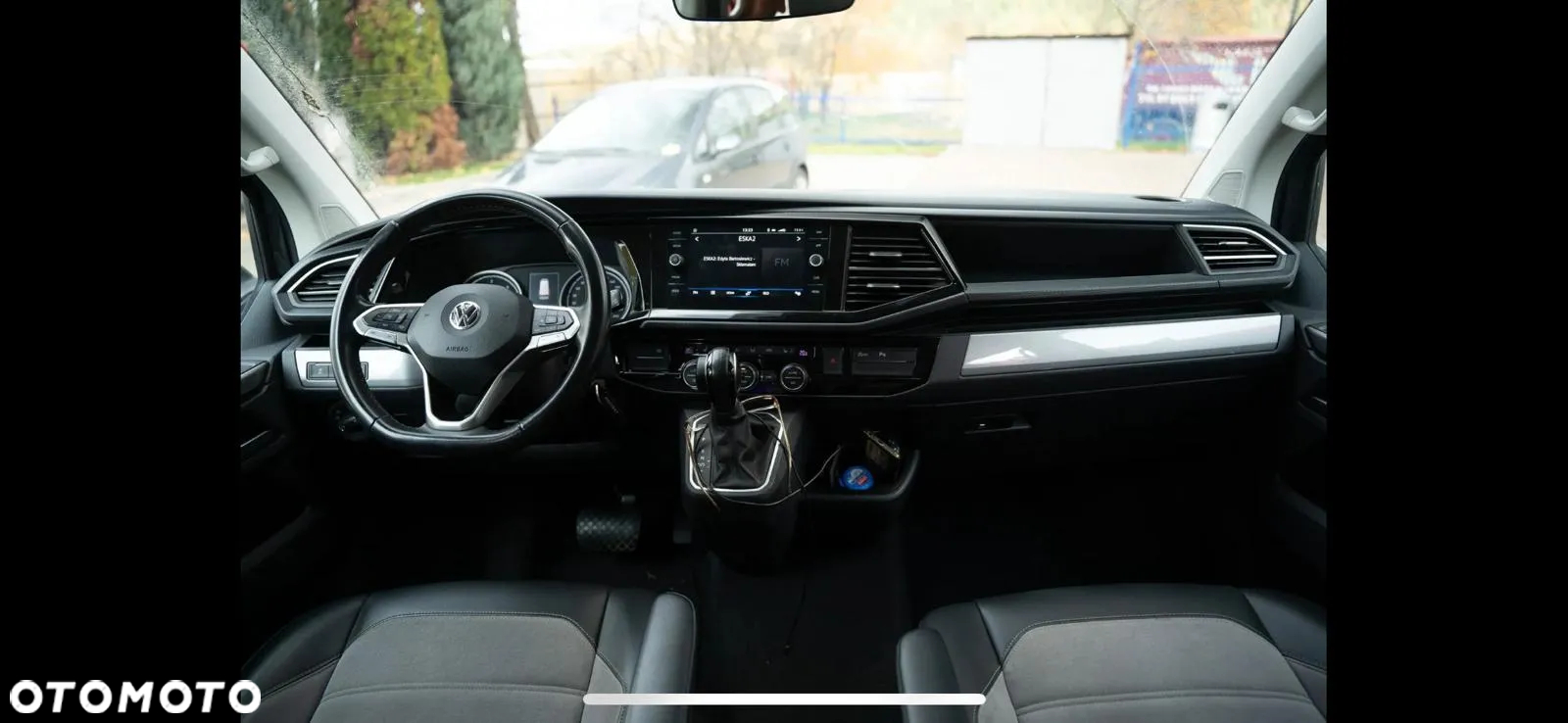 Volkswagen Multivan - 22