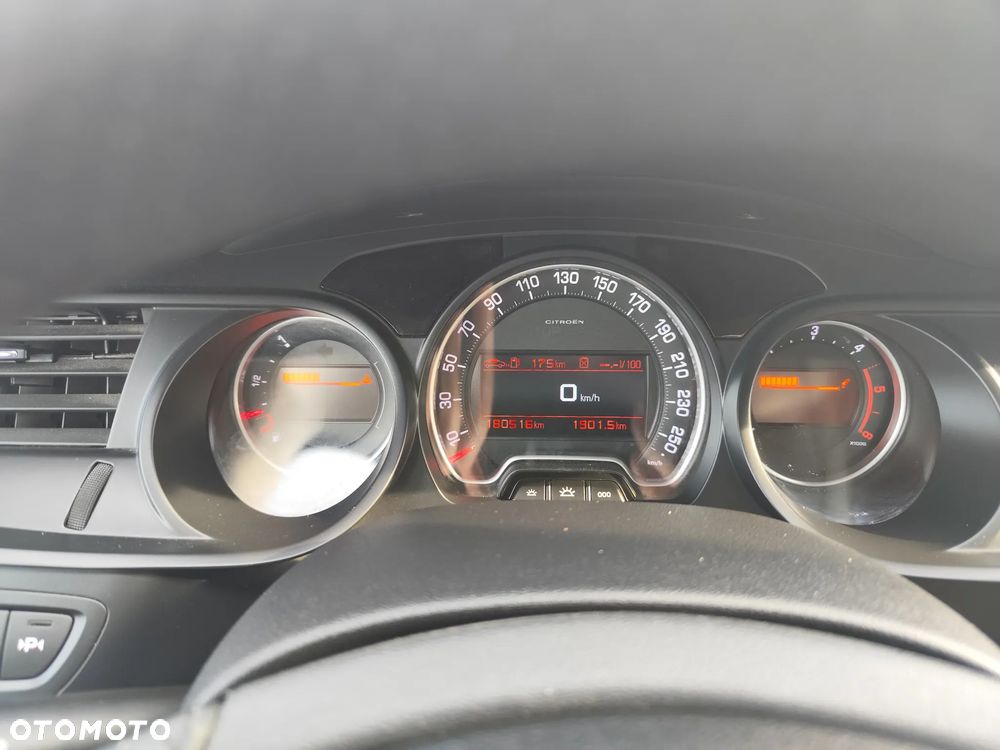 Citroën C5 2.0 HDi Dynamique - 29