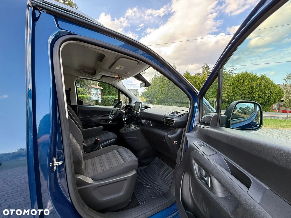 Opel Combo 1.2 Turbo Start/Stop Innovation - 19