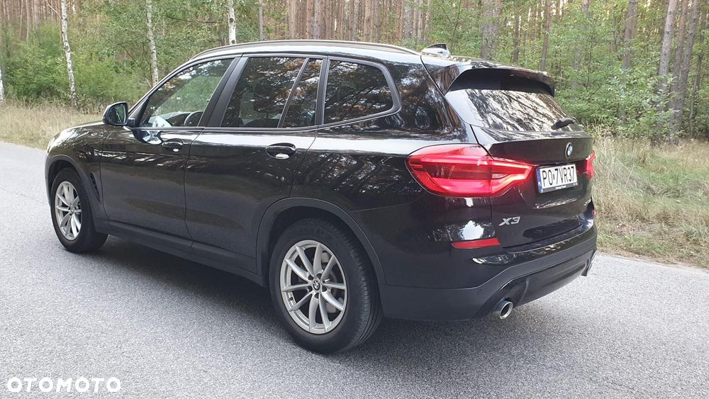 BMW X3 xDrive20d Advantage - 8