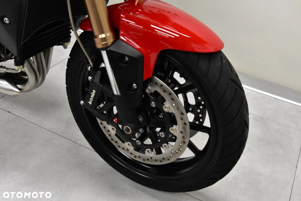 Triumph Speed Triple - 25